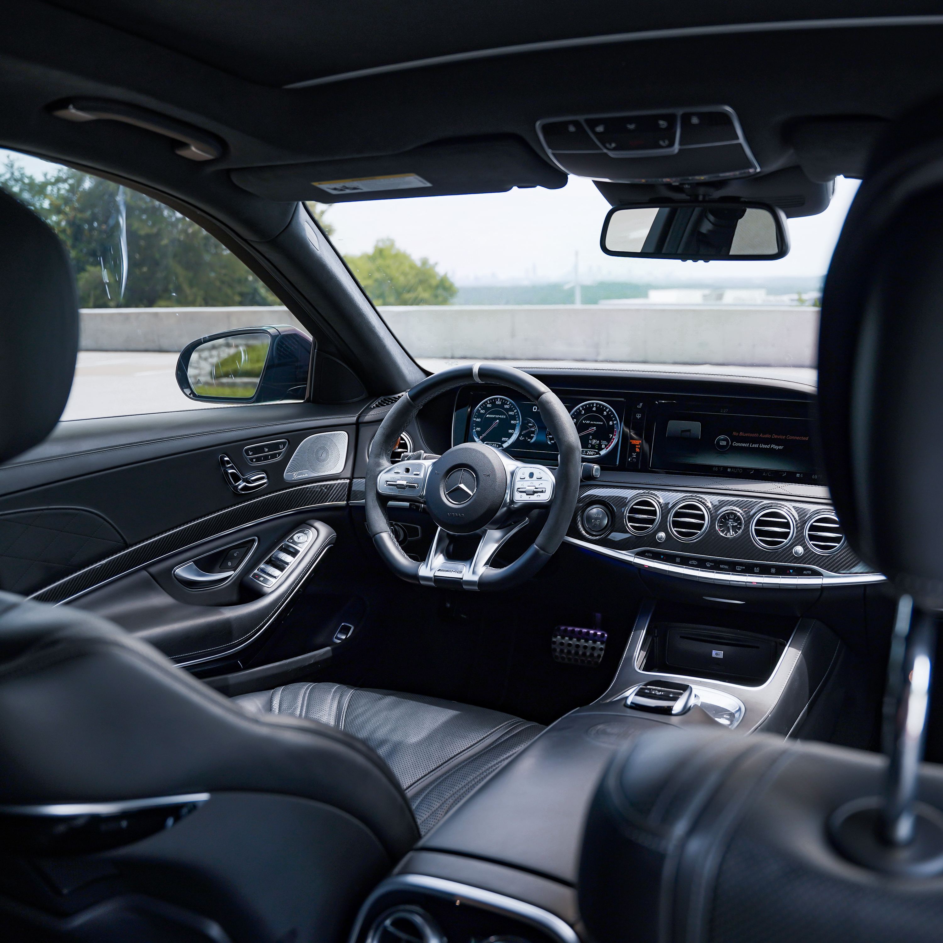 2015 Mercedes-Benz S63 AMG view 3